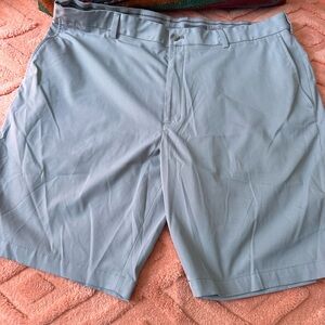 Walter Hagen Men's Sky Blue Flat Front Shorts